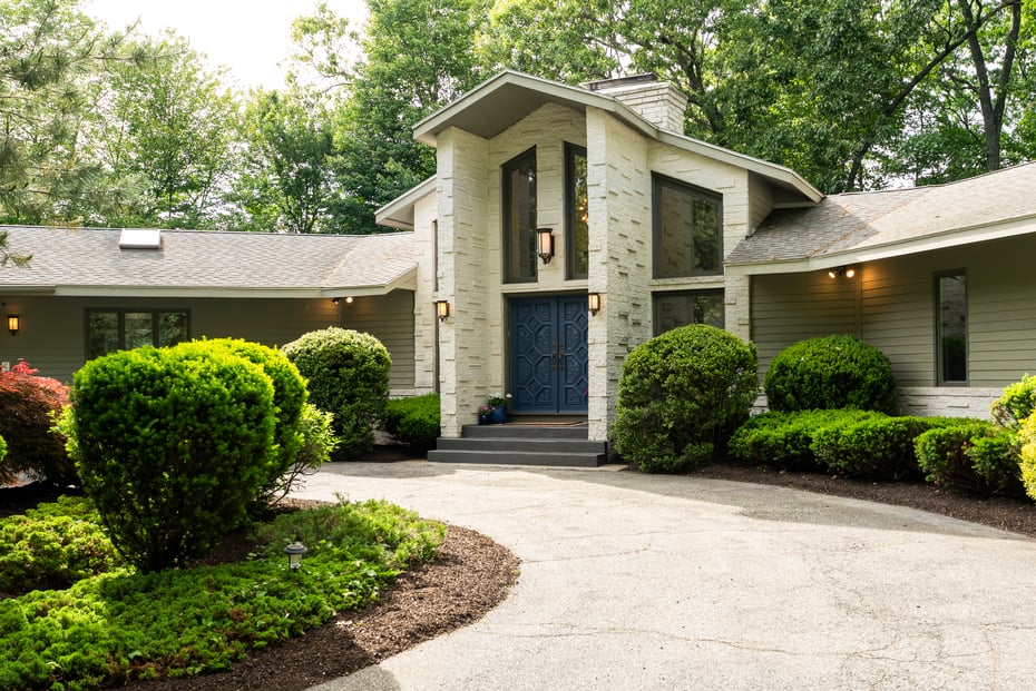 550 Wolf Swamp Road Photo 3