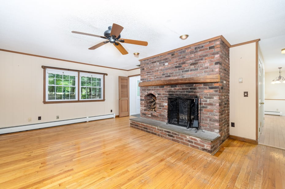 33 Hurds Hill Road Photo 12