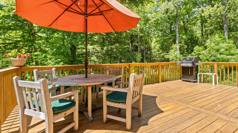 410 Long Bow Ln Photo 9