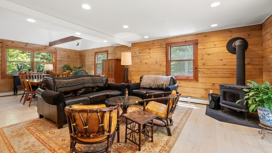 410 Long Bow Ln Photo 11