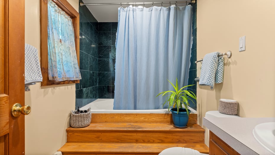 410 Long Bow Ln Photo 18