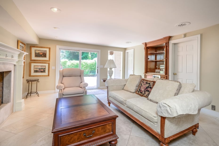 12 Lark Avenue Photo 5