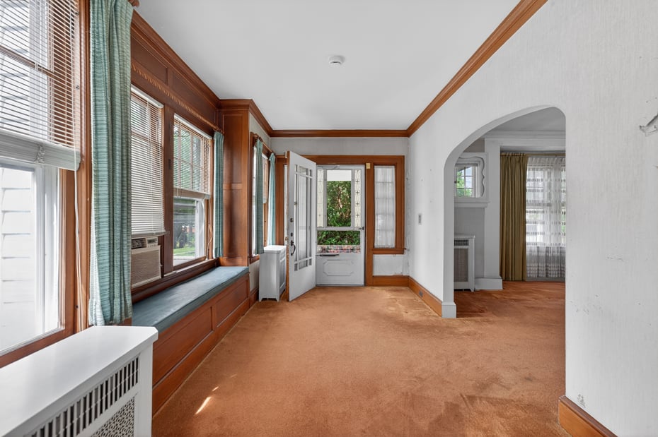 226 Broadway Photo 6