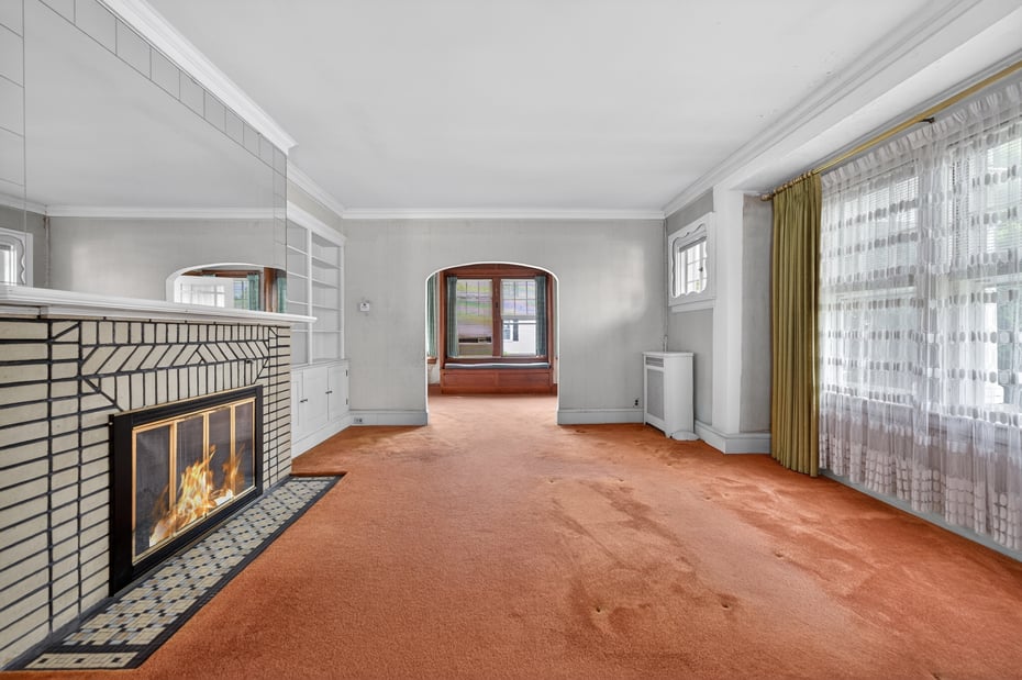 226 Broadway Photo 10