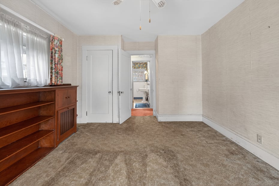 226 Broadway Photo 23