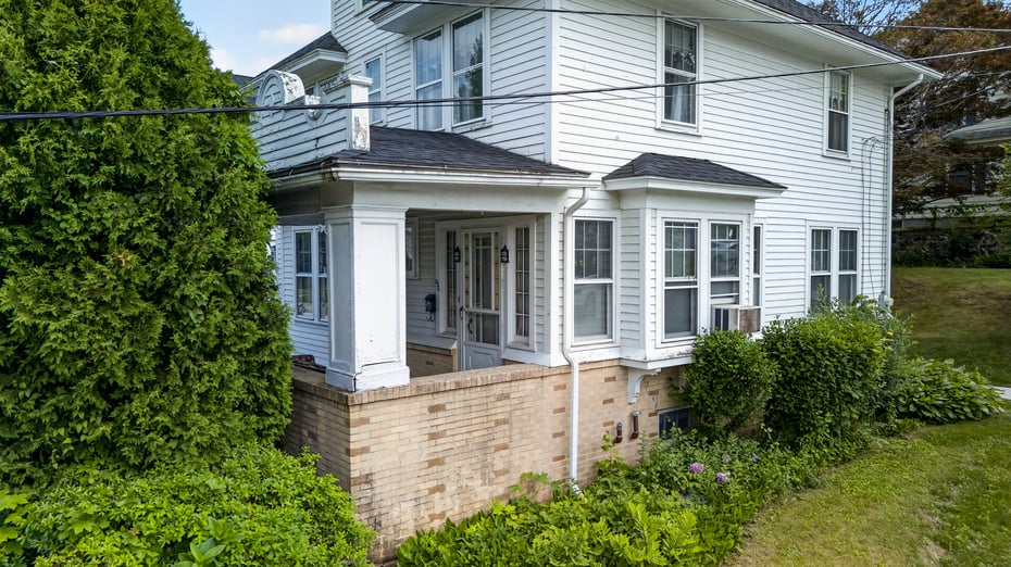 226 Broadway Photo 34