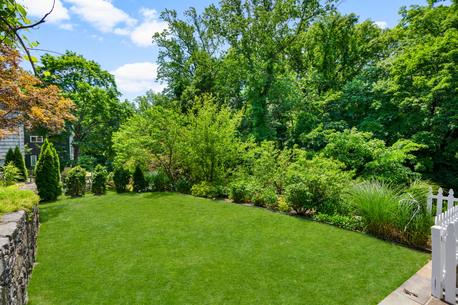 125 Saxon Woods Road Photo 29