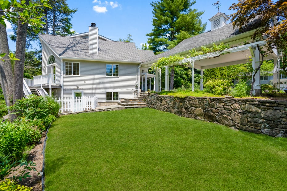 125 Saxon Woods Road Photo 30