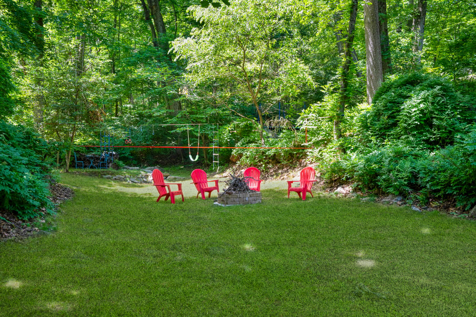 125 Saxon Woods Road Photo 32