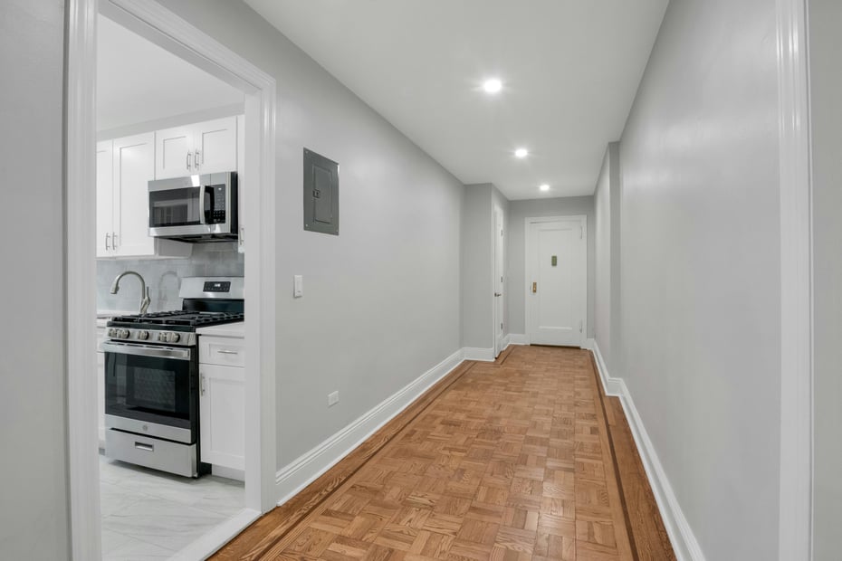 300 S Broadway  #1 G Photo 8