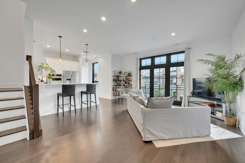 102 Legend Drive  #301 Photo 4