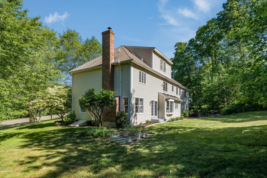 29 Buell Hill Road Photo 3