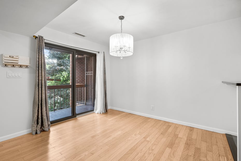 18 Bronxville Glen Drive  #11 Photo 7