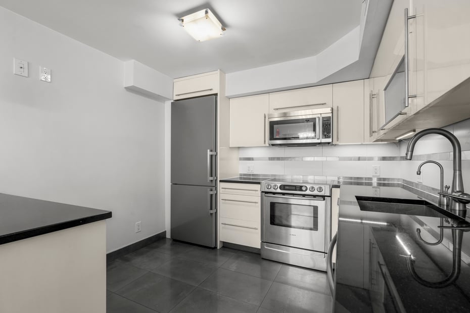 18 Bronxville Glen Drive  #11 Photo 14