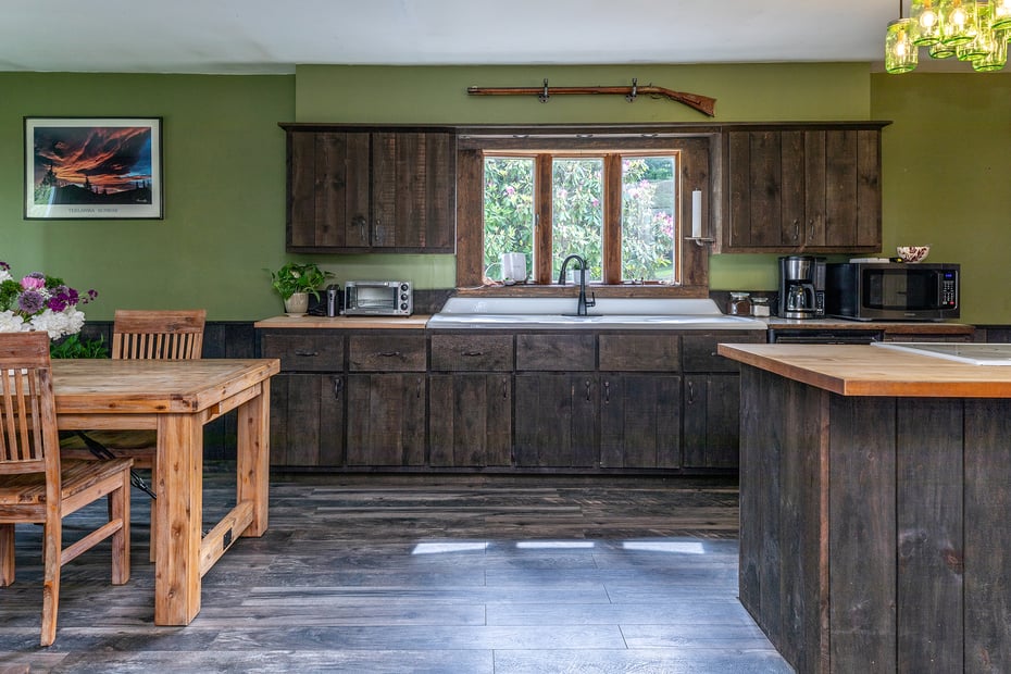 70 Reed Road Photo 10