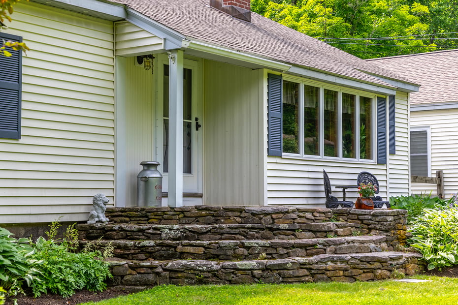 70 Reed Road Photo 20