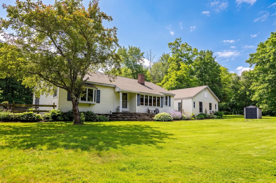 70 Reed Road Photo 21