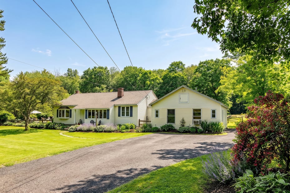 70 Reed Road Photo 22