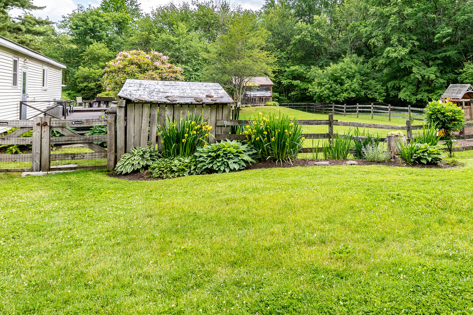 70 Reed Road Photo 28