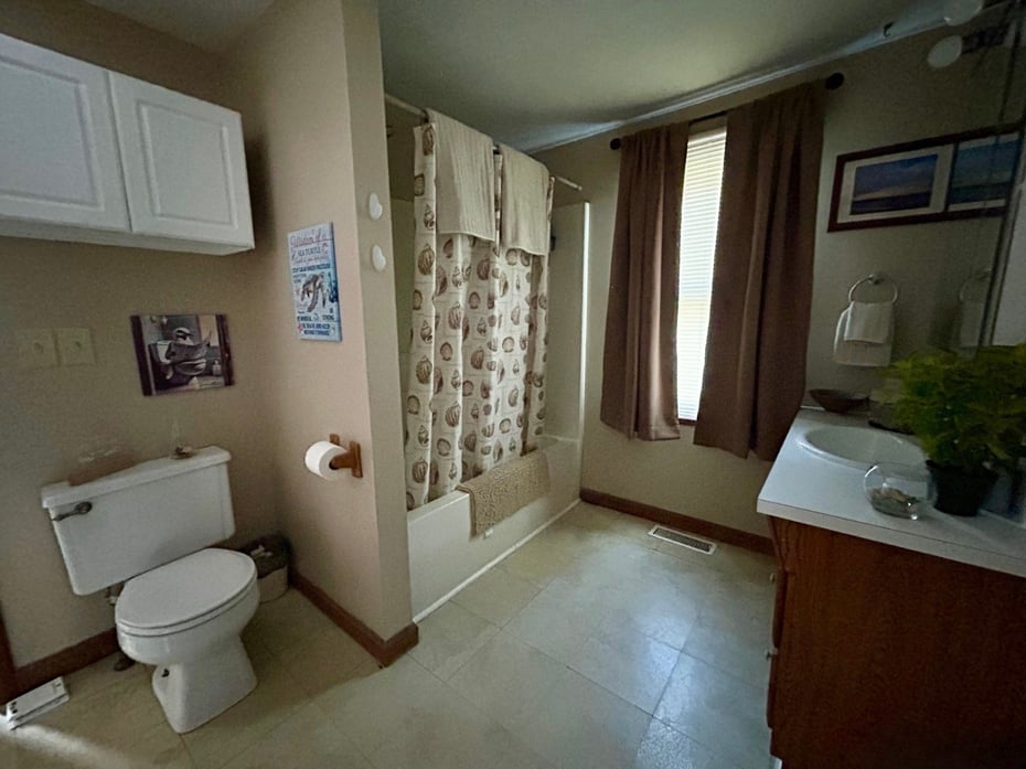 70 Reed Road Photo 38
