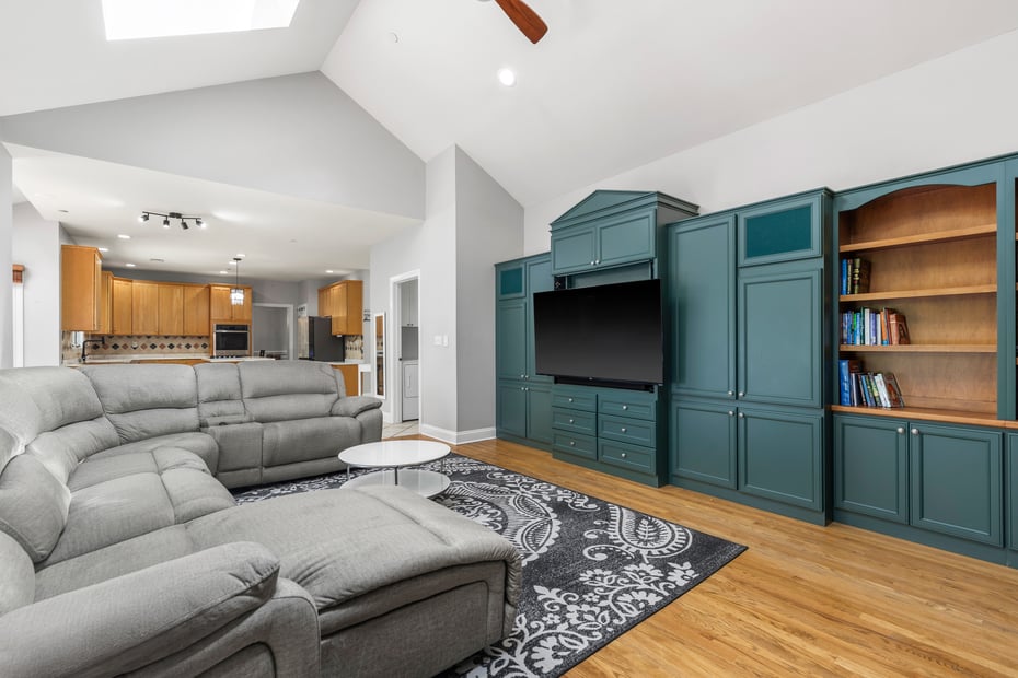 30 Sheldon Street Photo 17