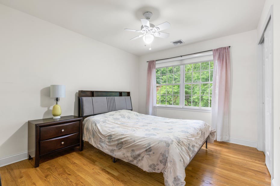 30 Sheldon Street Photo 29