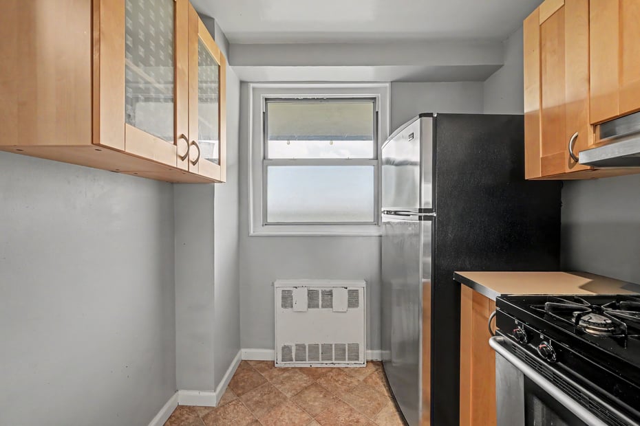 71 Strawberry Hill Avenue  #909 Photo 5