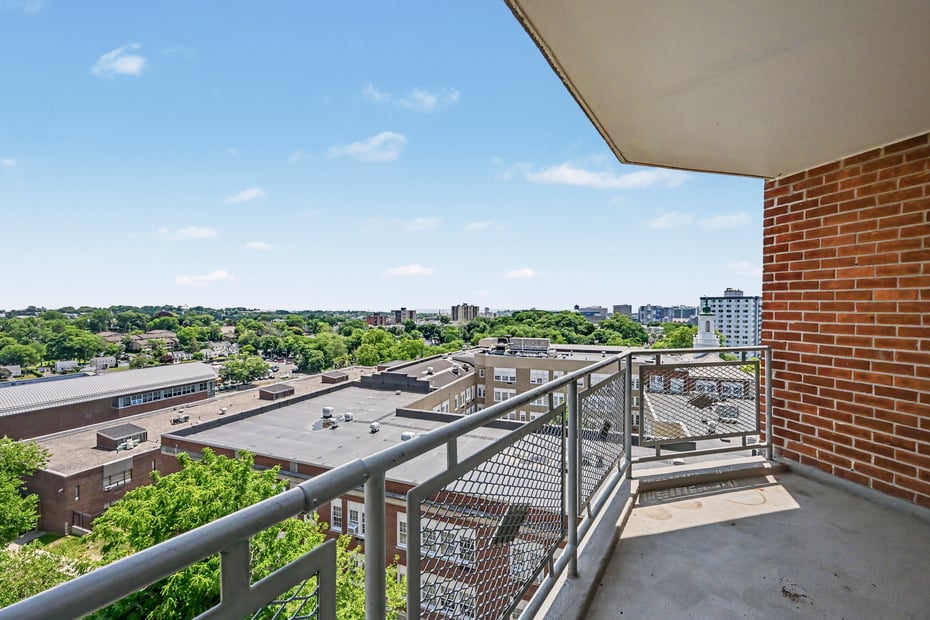 71 Strawberry Hill Avenue  #909 Photo 9