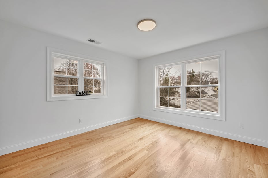 39 Robbins Avenue Photo 20