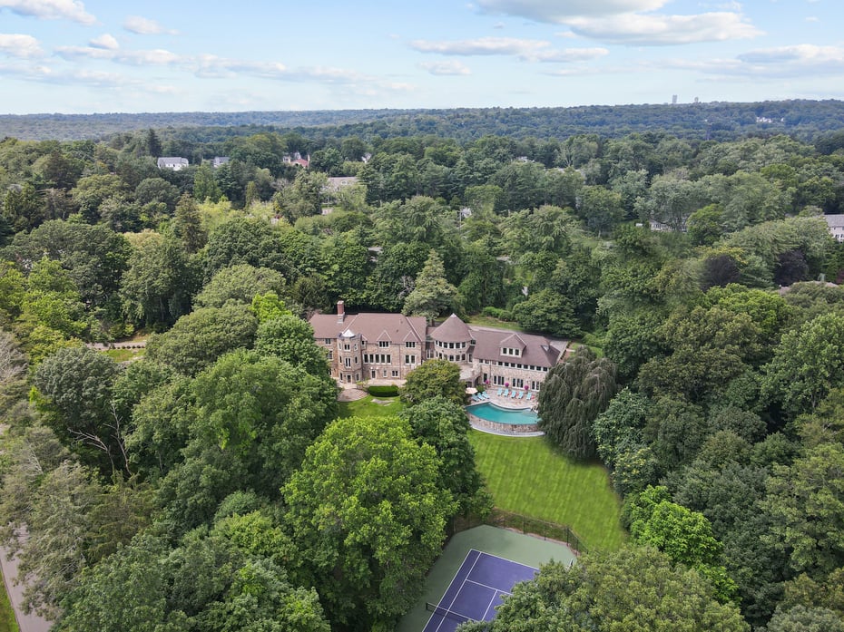 383 Woodlands Road Photo 4