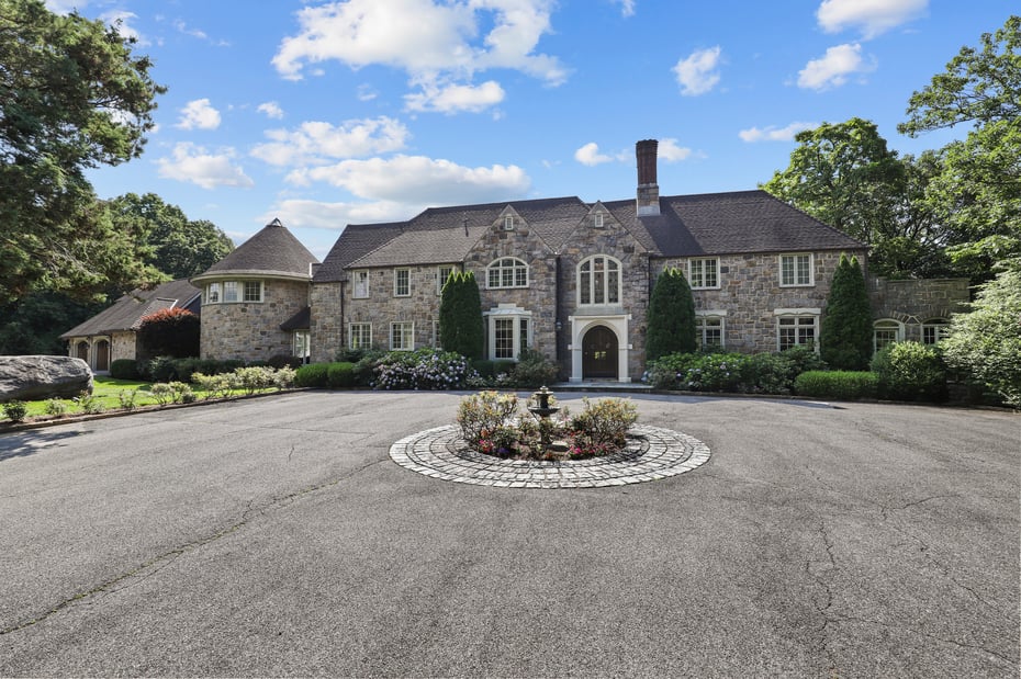383 Woodlands Road Photo 6