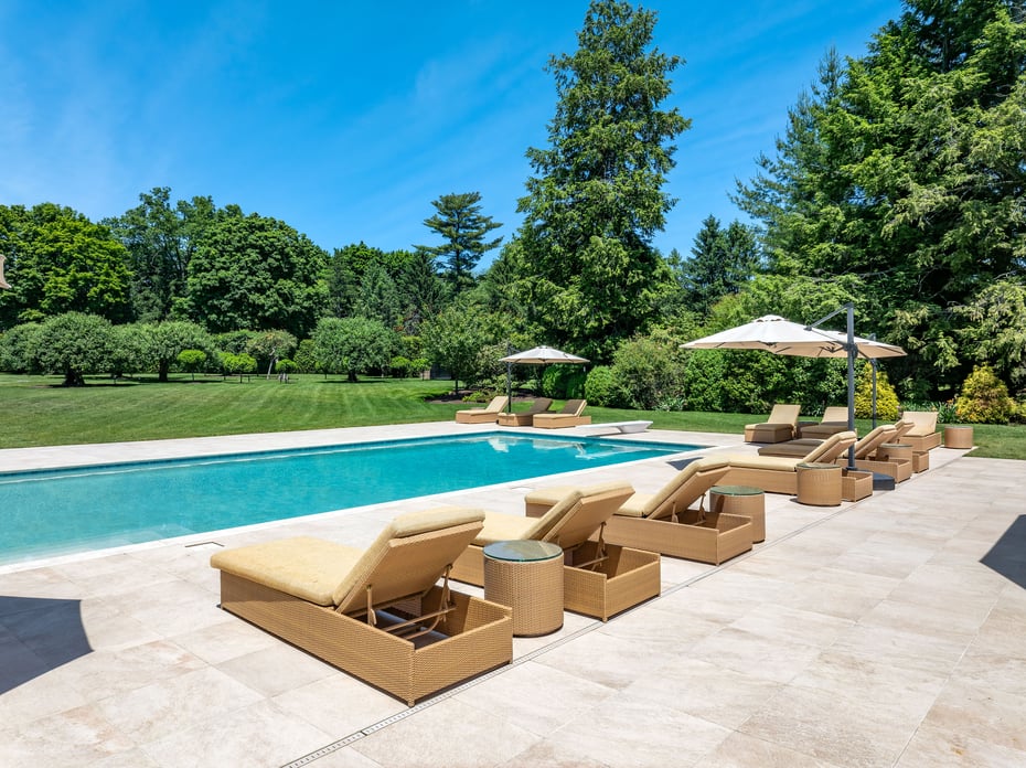 6 Stoneleigh Manor Lane Photo 36