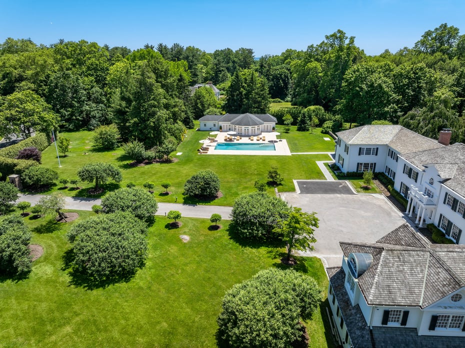 6 Stoneleigh Manor Lane Photo 38
