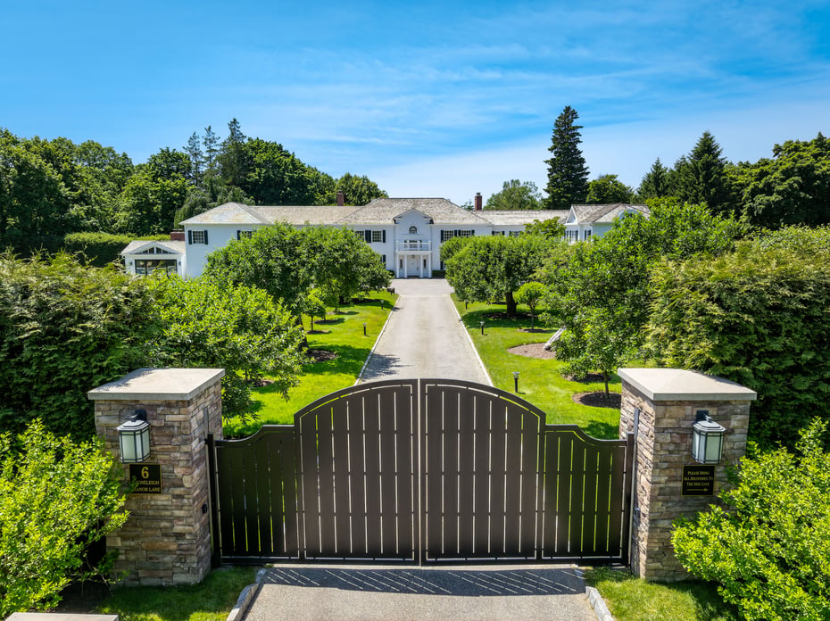6 Stoneleigh Manor Lane Photo 43