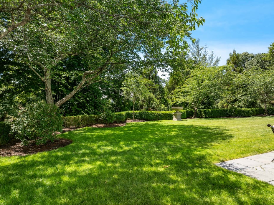 6 Stoneleigh Manor Lane Photo 40