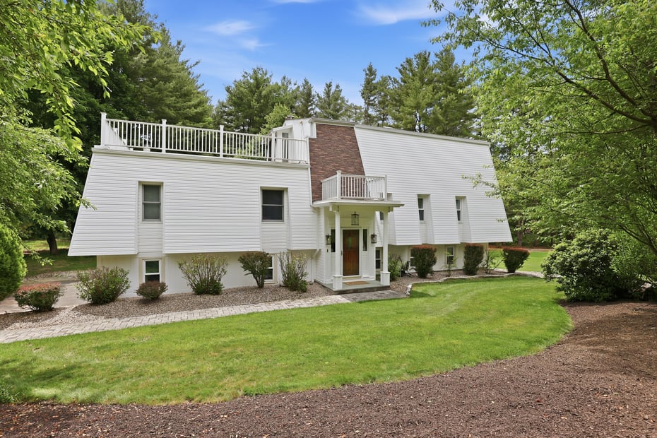 36 Banks Road Photo 1
