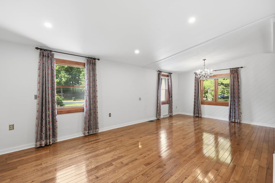 36 Banks Road Photo 9