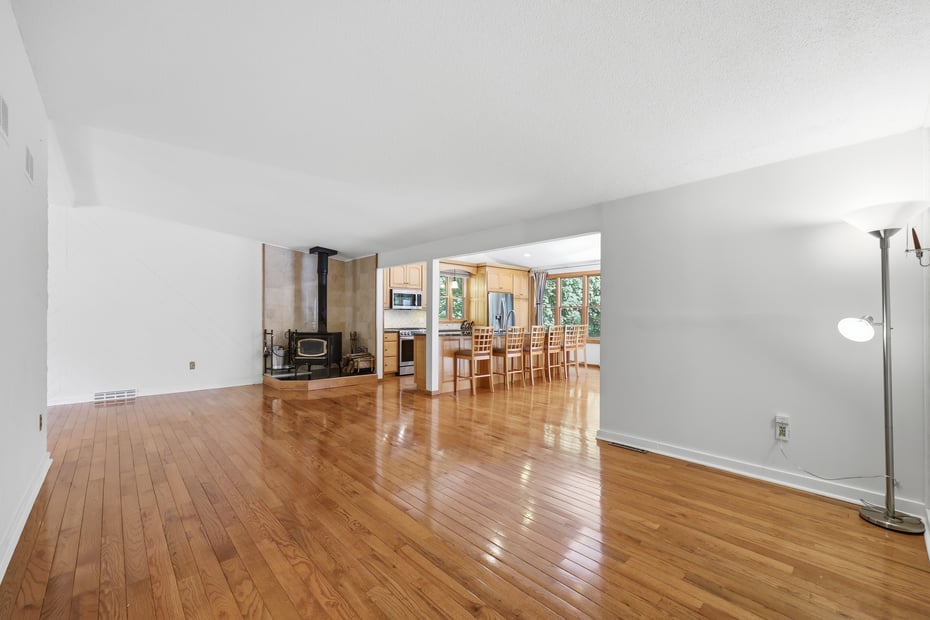 36 Banks Road Photo 10