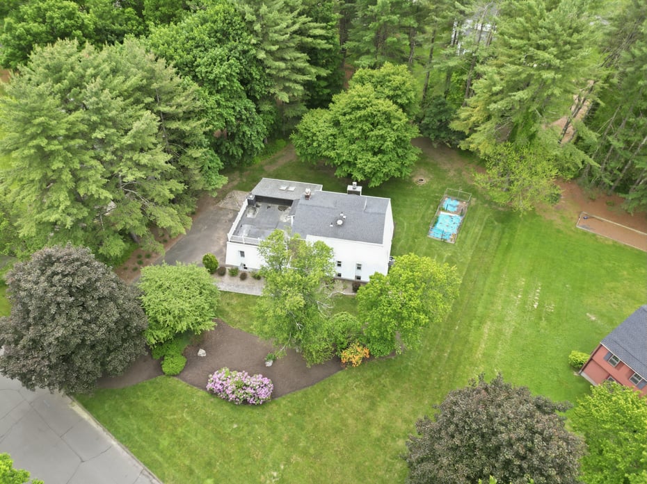 36 Banks Road Photo 40