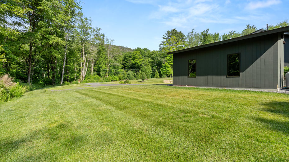 114 Brush Hill Rd Photo 7