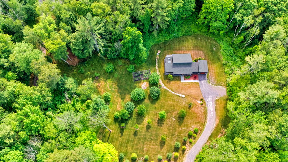 114 Brush Hill Rd Photo 8