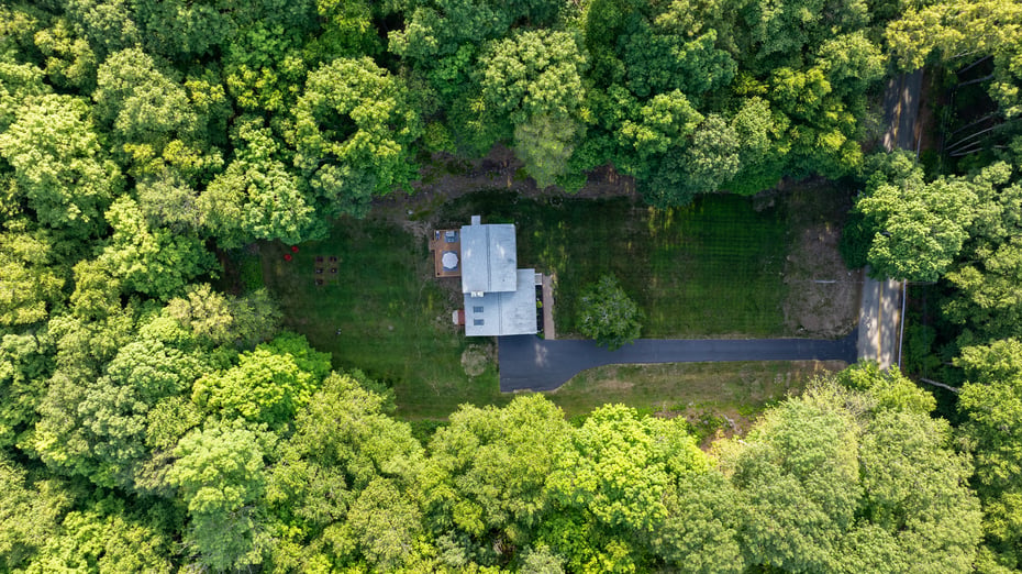 85 White Plains Road Photo 5
