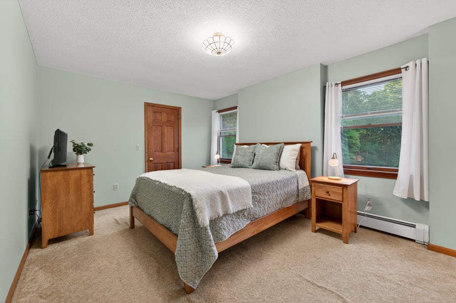 85 White Plains Road Photo 26