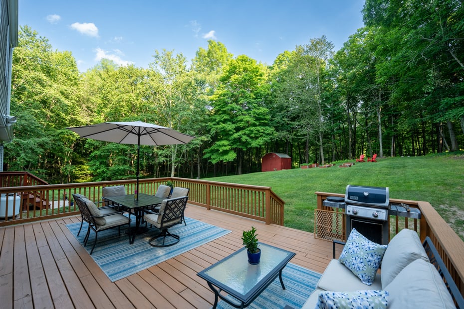85 White Plains Road Photo 33