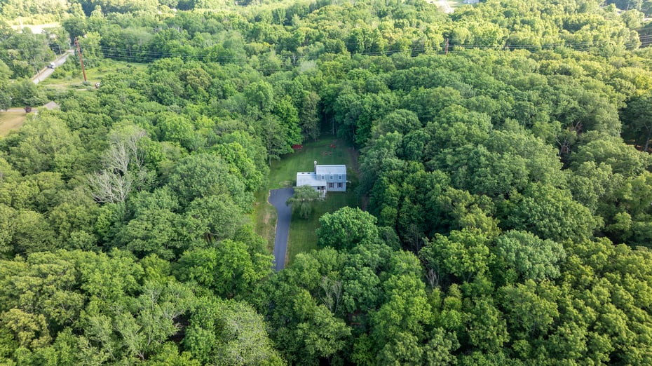 85 White Plains Road Photo 37