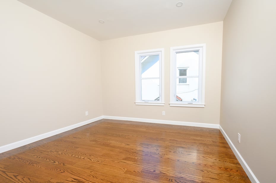 9 Todd Place  #1st FL- Right Side Photo 13