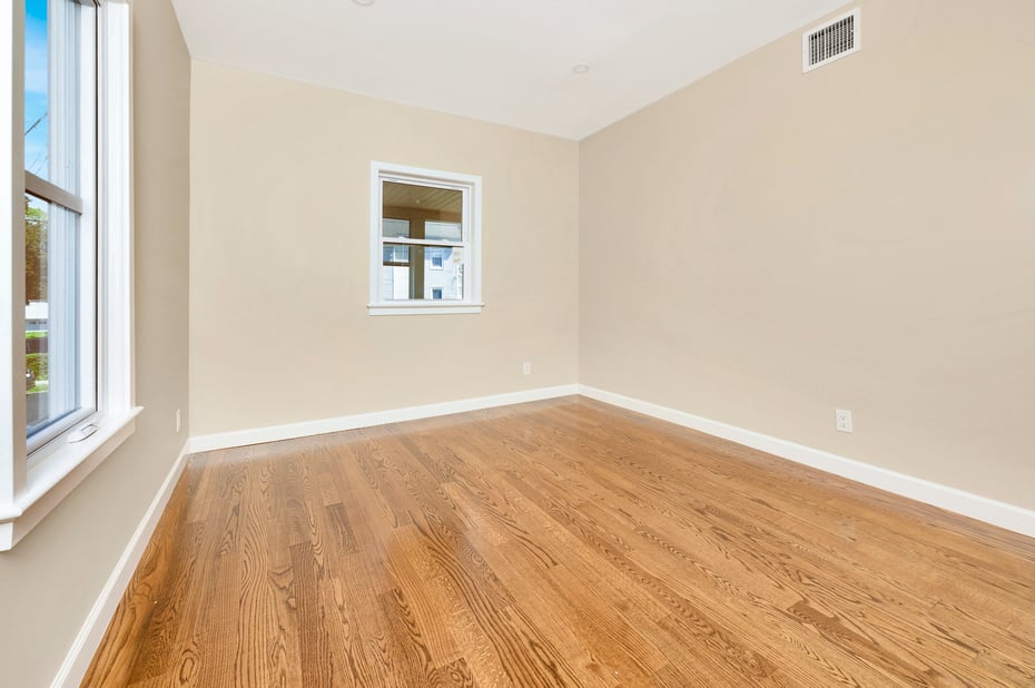 9 Todd Place  #1st FL- Right Side Photo 14
