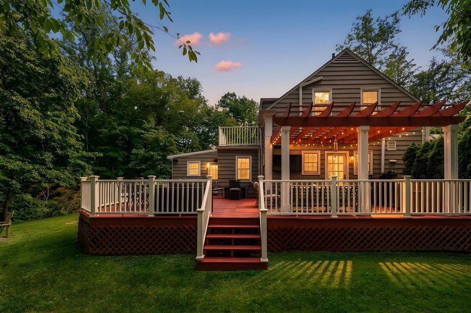 38 Winfield Avenue Photo 1