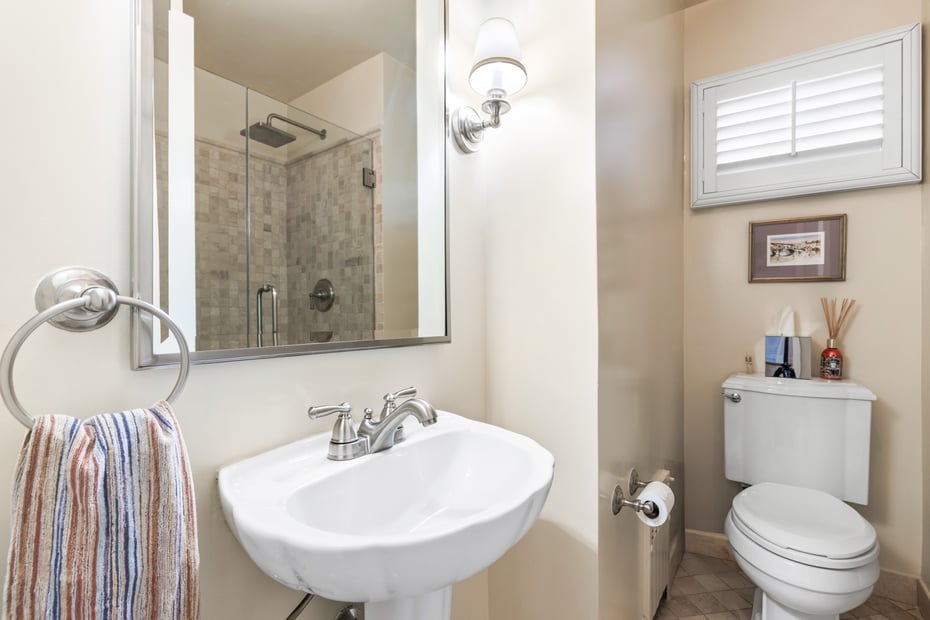 38 Winfield Avenue Photo 12