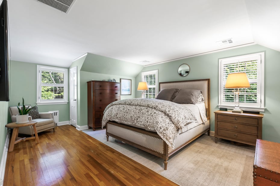38 Winfield Avenue Photo 13